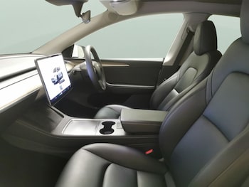 Used Tesla Model Y 2023 for sale - 79537602: Photo