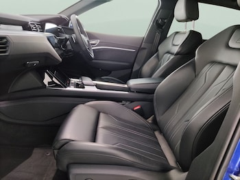 Used Audi Q8 2024 for sale - 78466832: Photo