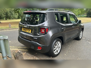 Used Jeep Renegade 2018 for sale - 75620320: Photo