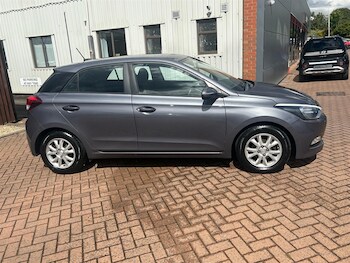 Used Hyundai i20 2017 for sale - 78864406: Photo