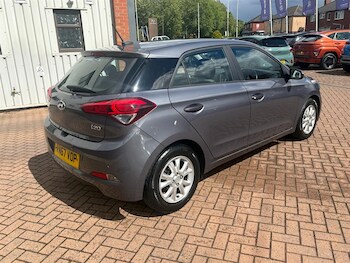 Used Hyundai i20 2017 for sale - 78864406: Photo