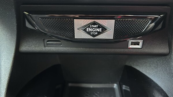 Used DS Automobiles DS 3 Crossback 2019 for sale - 74650397: Photo 34
