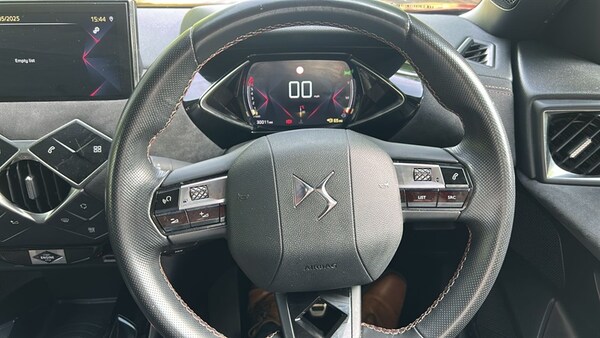 Used DS Automobiles DS 3 Crossback 2019 for sale - 74650397: Photo 47