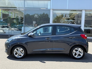 Used Hyundai i10 2022 for sale - 79488121: Photo