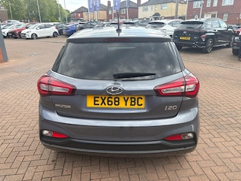 Used Hyundai i20 2018 for sale - 78575943: Photo