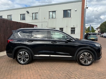 Used Hyundai Santa Fe 2018 for sale - 78950902: Photo