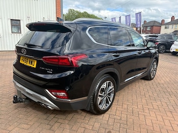 Used Hyundai Santa Fe 2018 for sale - 78950902: Photo