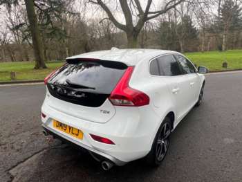 Used Volvo V40 2019 for sale - 74247120: Photo