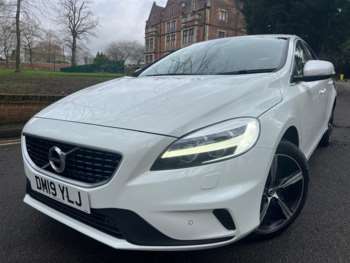 Used Volvo V40 2019 for sale - 74247120: Photo