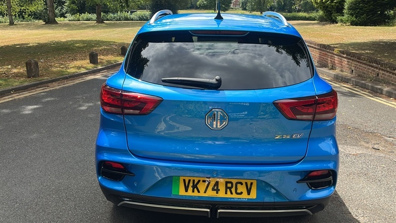 Vehicle 28