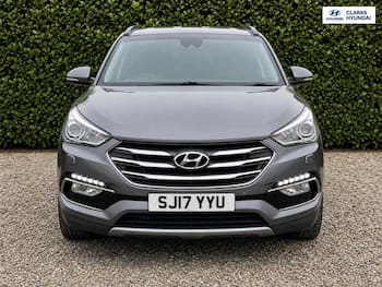 Used Hyundai Santa Fe 2017 for sale - 79619869: Photo