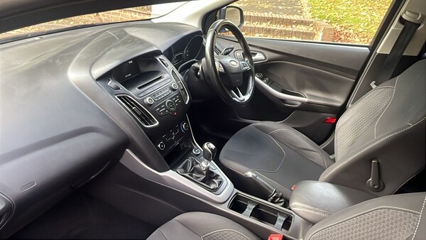 Used Ford Focus 2015 for sale - 76143325: Photo 15