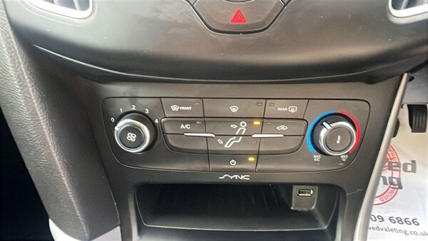 Used Ford Focus 2015 for sale - 76143325: Photo 23