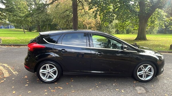 Used Ford Focus 2015 for sale - 76143325: Photo 3