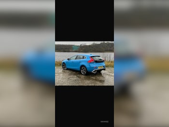 Used Volvo V40 2015 for sale - 76433654: Photo