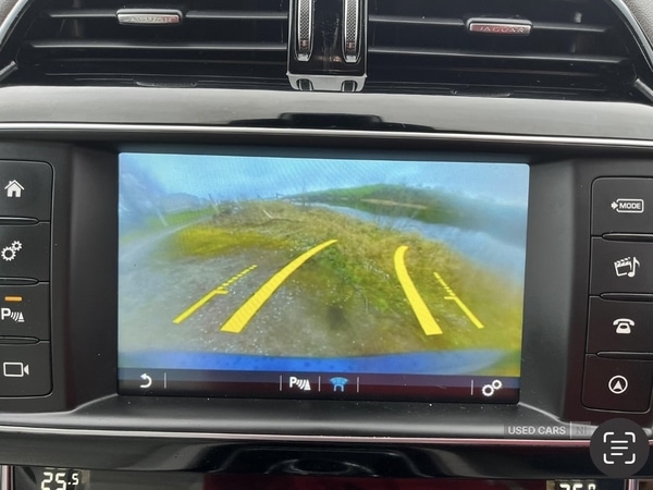 Used Jaguar XE 2016 for sale - 77684889: Photo 6