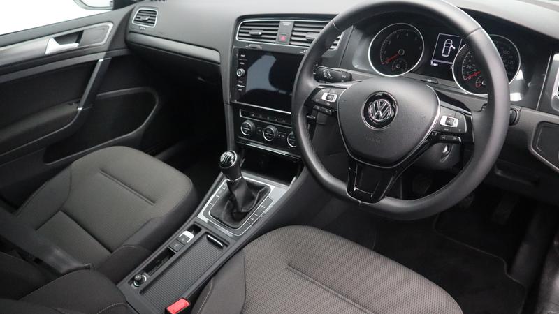 Used Volkswagen Golf 2018 for sale - 77117324: Photo 9