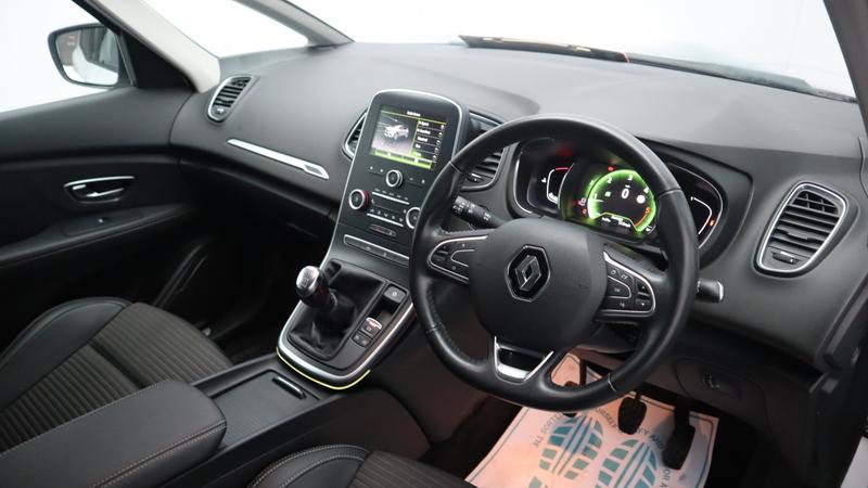 Used Renault Scenic 2017 for sale - 77117076: Photo 9