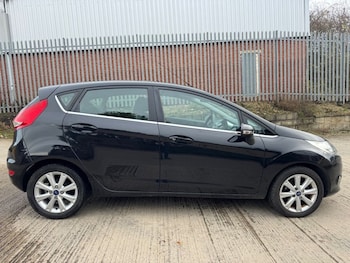 Used Ford Fiesta 2011 for sale - 76536136: Photo