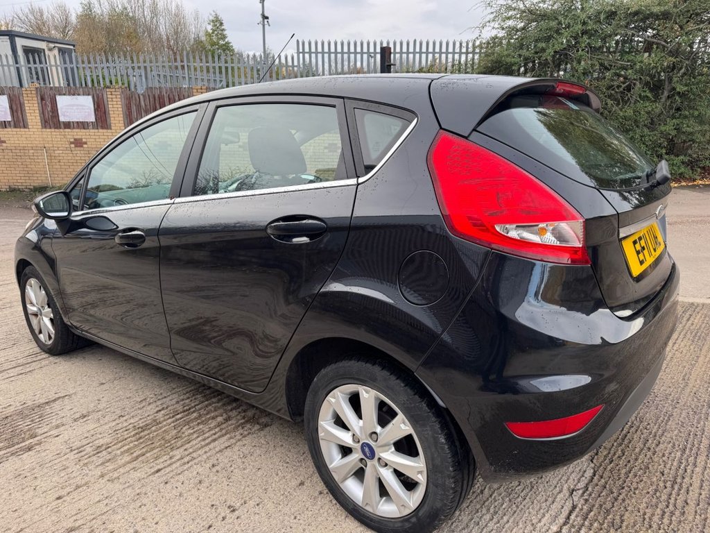 Used Ford Fiesta 2011 for sale - 76536136: Photo 6