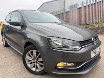 Used Volkswagen Polo 2015 for sale - 79655436: Photo