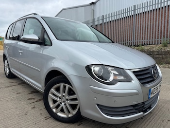 Used Volkswagen Touran 2010 for sale - 78658595: Photo
