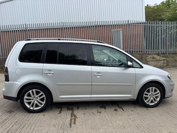 Used Volkswagen Touran 2010 for sale - 78658595: Photo
