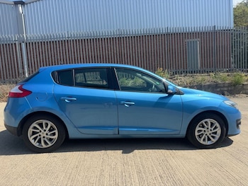 Used Renault Megane 2014 for sale - 79498828: Photo