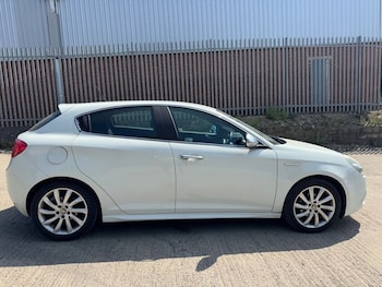 Used Alfa Romeo Giulietta 2011 for sale - 78985848: Photo