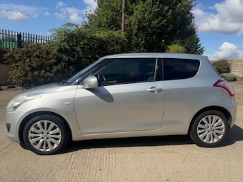 Used Suzuki Swift 2012 for sale - 79574474: Photo