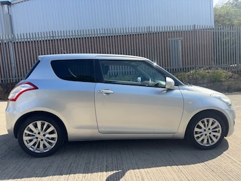 Used Suzuki Swift 2012 for sale - 79574474: Photo