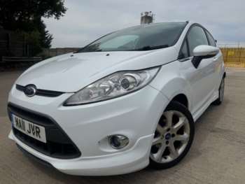 2011 (11) - 1.4 Titanium Hatchback 3dr Petrol Manual (133 g/km, 94 bhp)