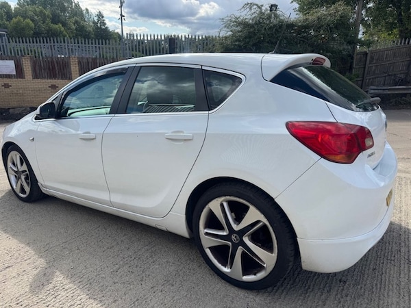 Used Vauxhall Astra 2013 for sale - 76291351: Photo 6