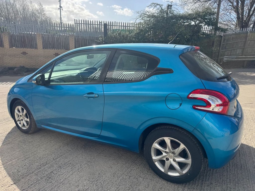 Used Peugeot 208 2013 for sale - 77835528: Photo 6