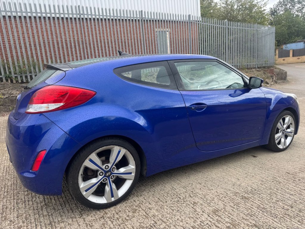 Used Hyundai Veloster 2013 for sale - 76291069: Photo 13
