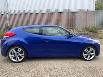 Used Hyundai Veloster 2013 for sale - 76291069: Photo