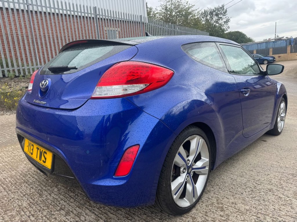 Used Hyundai Veloster 2013 for sale - 76291069: Photo 9