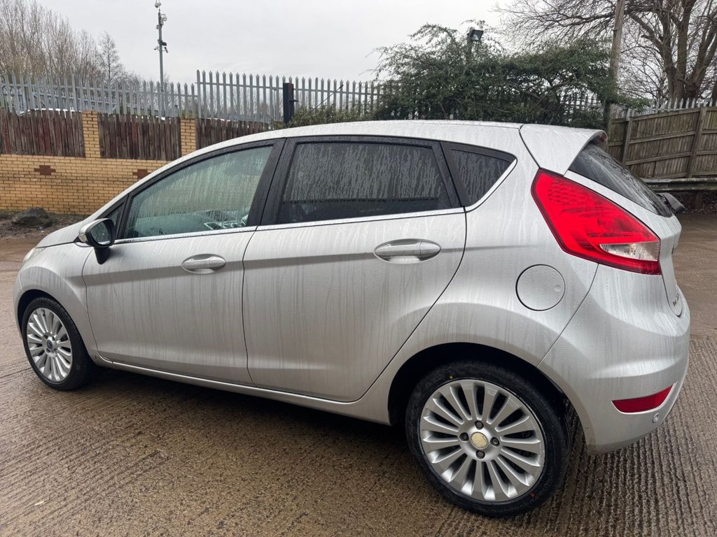 Used Ford Fiesta 2010 for sale - 77212700: Photo 12