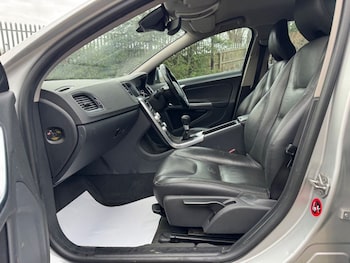 Used Volvo V60 2014 for sale - 77188246: Photo