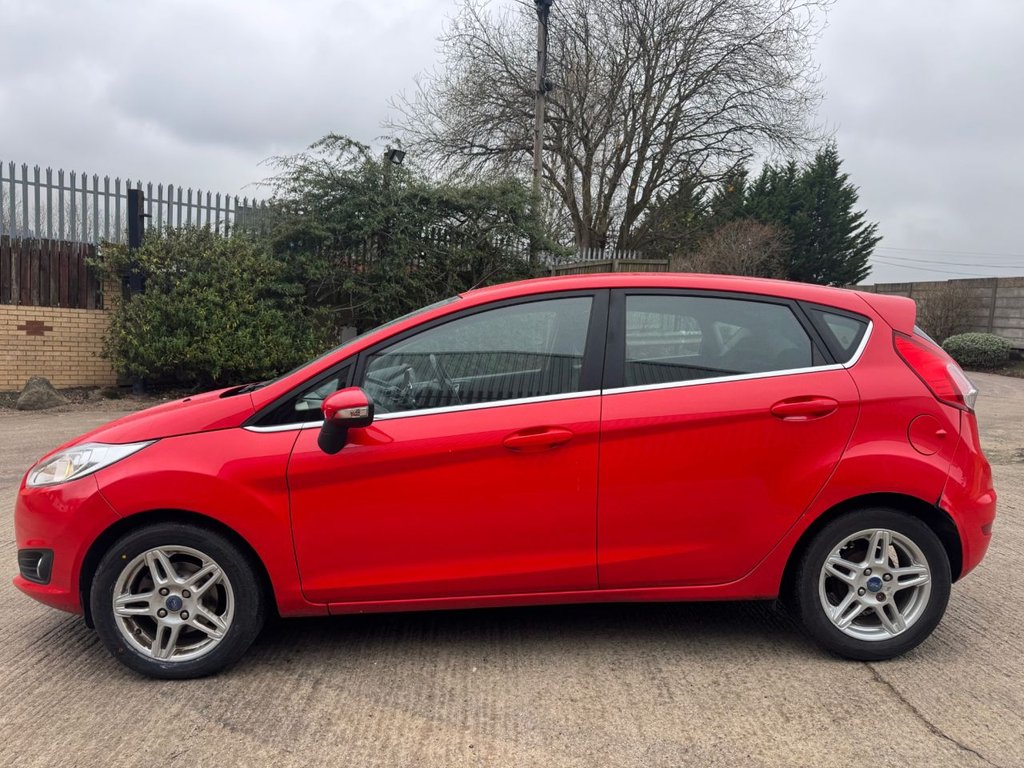 Used Ford Fiesta 2013 for sale - 77038090: Photo 2