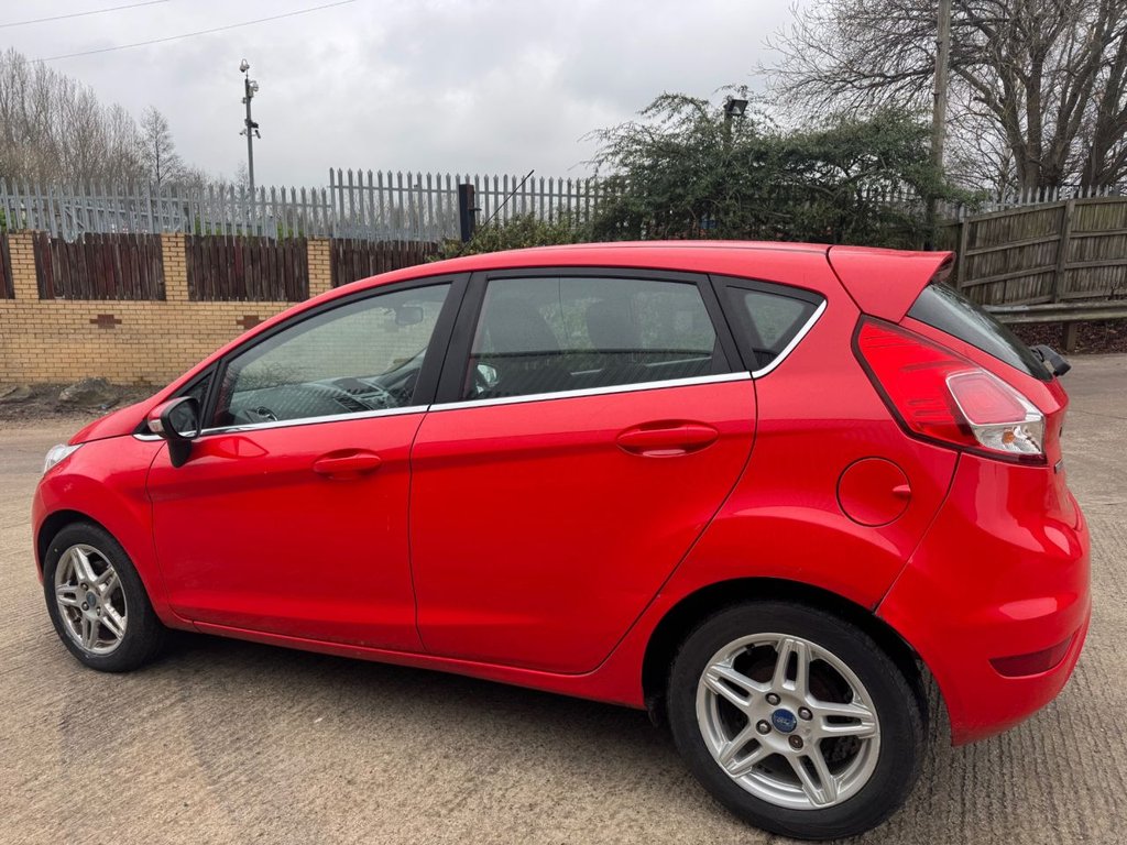 Used Ford Fiesta 2013 for sale - 77038090: Photo 6