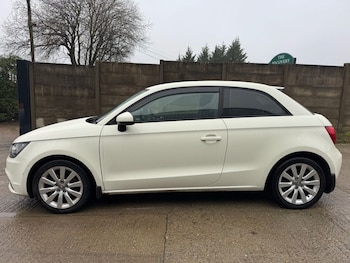 Used Audi A1 2011 for sale - 77437067: Photo