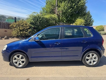 Used Volkswagen Polo 2009 for sale - 79482074: Photo