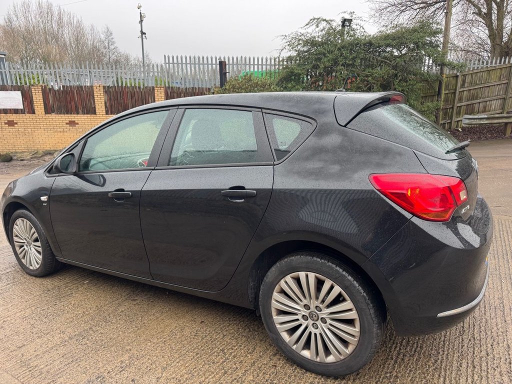 Used Vauxhall Astra 2013 for sale - 77451972: Photo 13