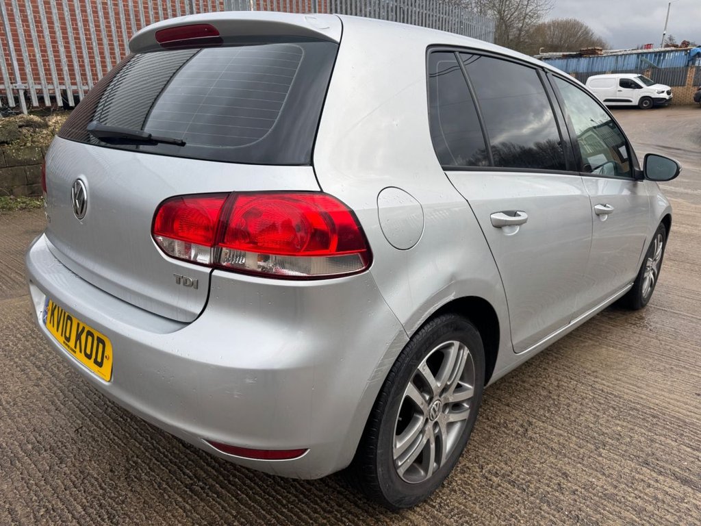 Used Volkswagen Golf 2010 for sale - 77499503: Photo 14
