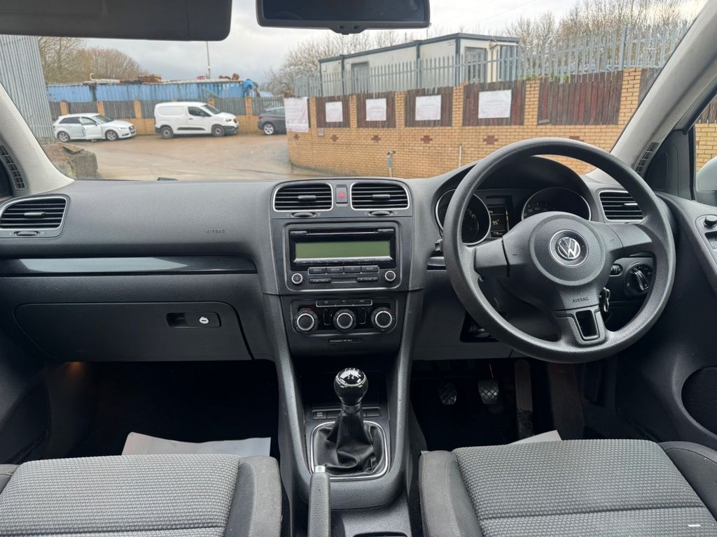 Used Volkswagen Golf 2010 for sale - 77499503: Photo 7
