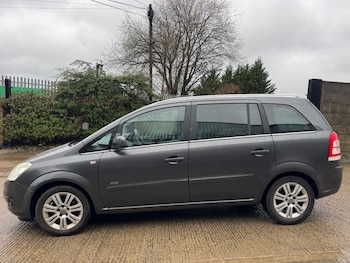 Used Vauxhall Zafira 2010 for sale - 77547573: Photo