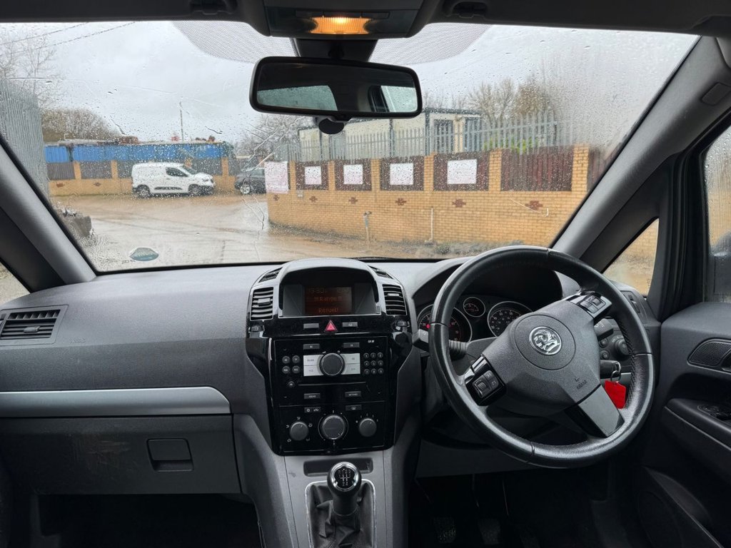Used Vauxhall Zafira 2010 for sale - 77547573: Photo 7