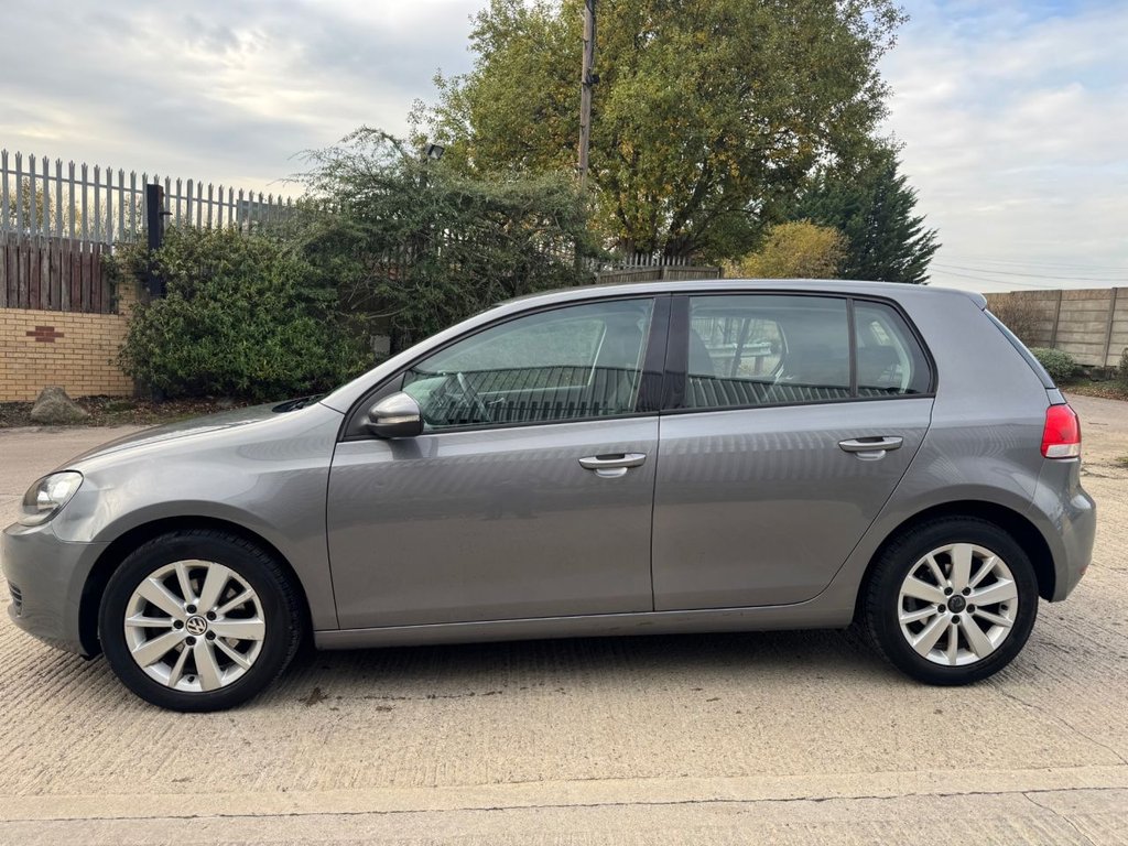 Used Volkswagen Golf 2012 for sale - 76496583: Photo 2