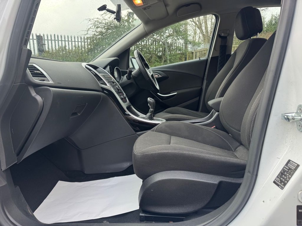 Used Vauxhall Astra 2012 for sale - 77534609: Photo 7